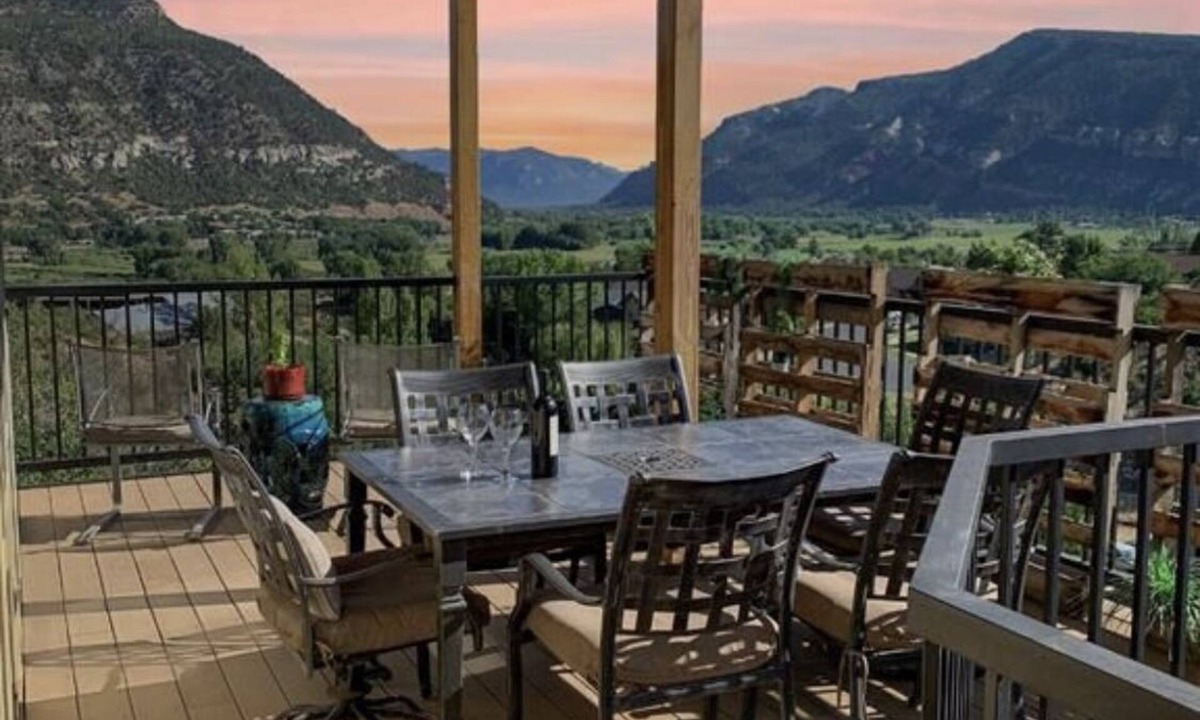 Durango House | Scenic 5BR Retreat w/Epic Views 5 Min to Durango