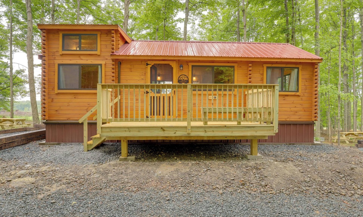 Cowanesque Cabin | Scenic Deck & Grill: Middlebury Center Retreat!