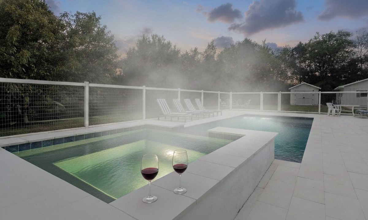 Trenton House | Scenic Getaway with Huge Spa, Pool, Fire Pit, 2 Kitchens - 15m to Chattanooga!