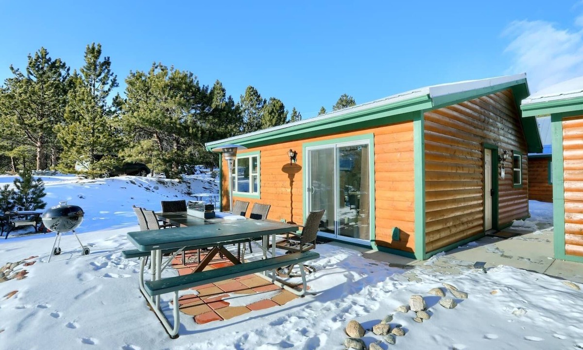 Twin Lakes Cabin | Scenic Mountainside Cabin with Firepit and BBQ