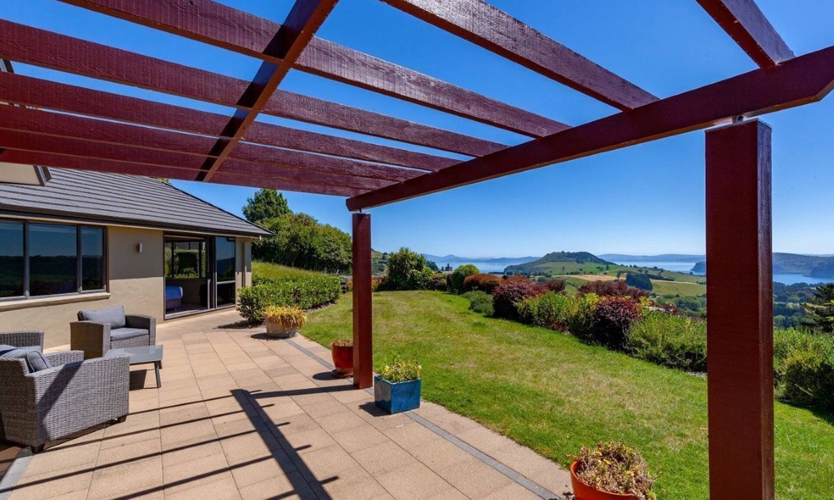 Acacia Bay House | Scenic Solitude Views from the Hot Tub