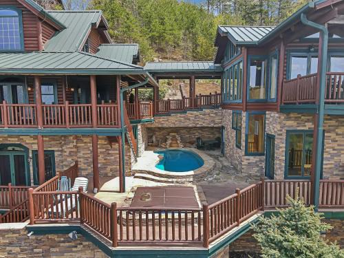 Smoky Mountains Villa | Scenic Views Estate