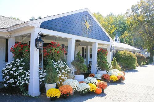 Intervale Hotel | Scenic Vista Inn