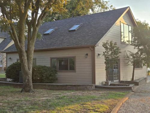 Little Elm House | Scenic Waterfront Getaway Retreat with Private Lake Access Near The Cove, Little Elm TX