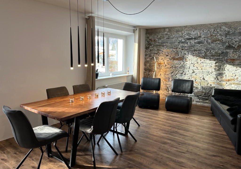 Poschiavo Apartment | Schöne, sonnige Parterrewohung 3 Zi. mit Garten
