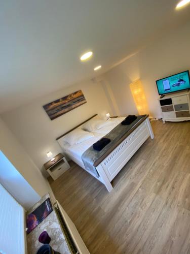 Boostedt Apartment | Schöne Wohnung mit Garten beim Outletcenter 5 km