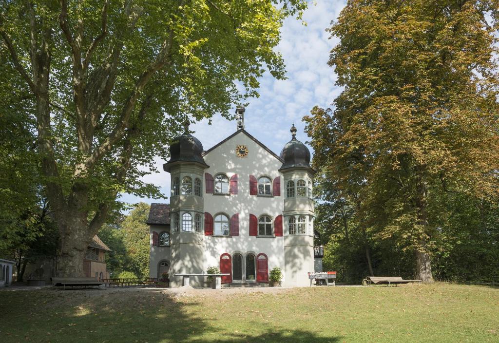 Schaffhausen Hostel | Schaffhausen Youth Hostel