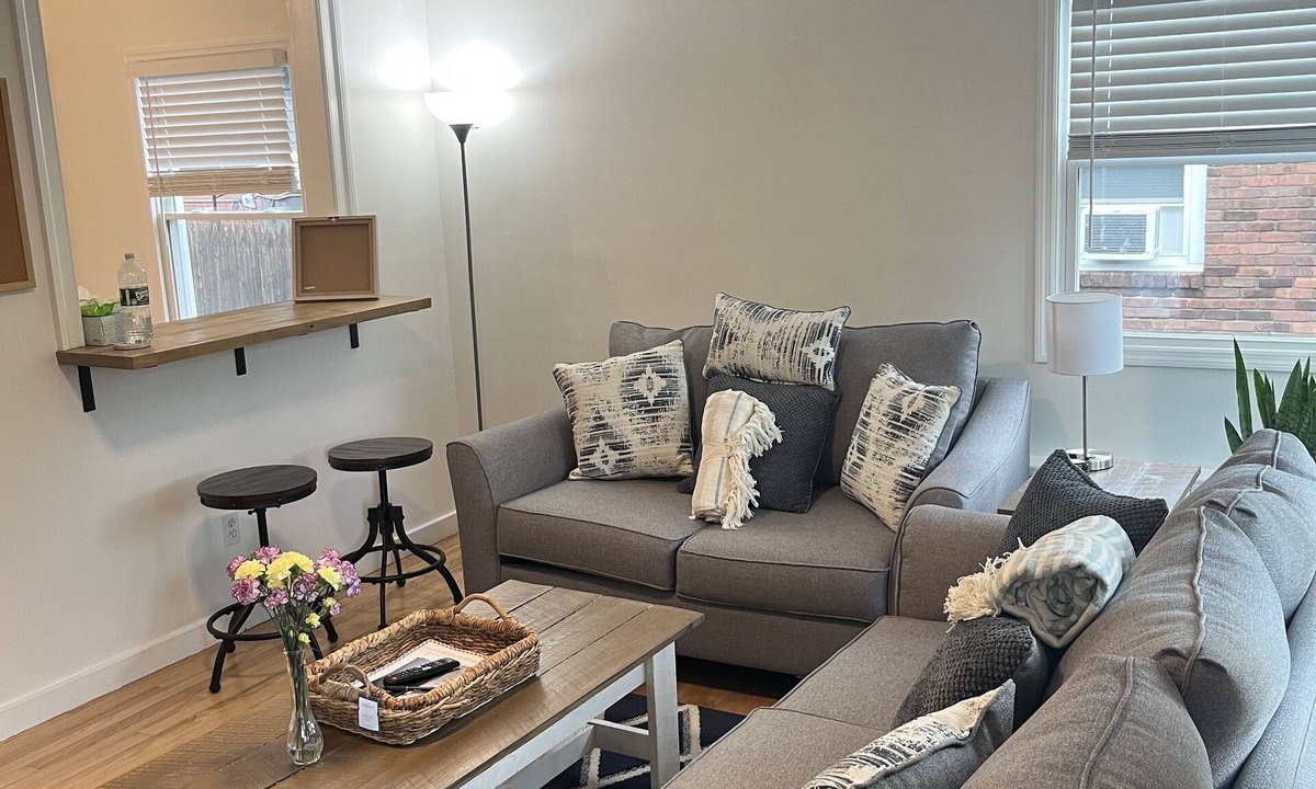 Schenectady House | Schenectady Home, Perfect for your business needs.