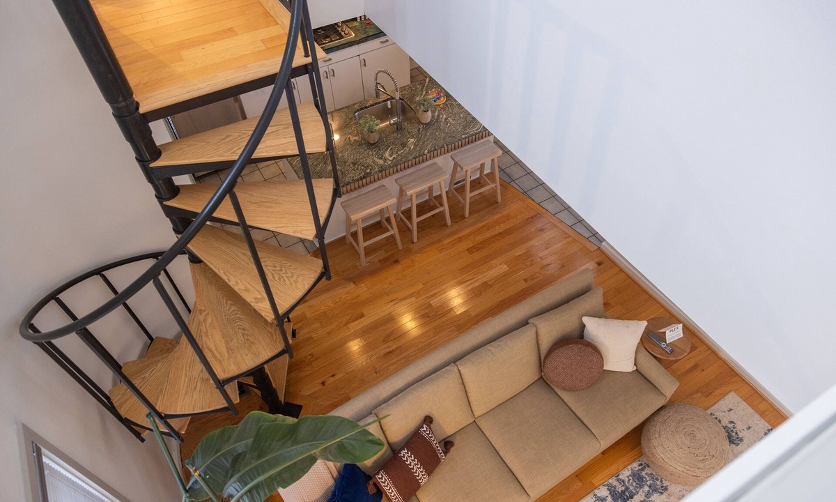 Neighborhood of the Arts Villa | School 31 Lofts, Gallery:LOFT 646