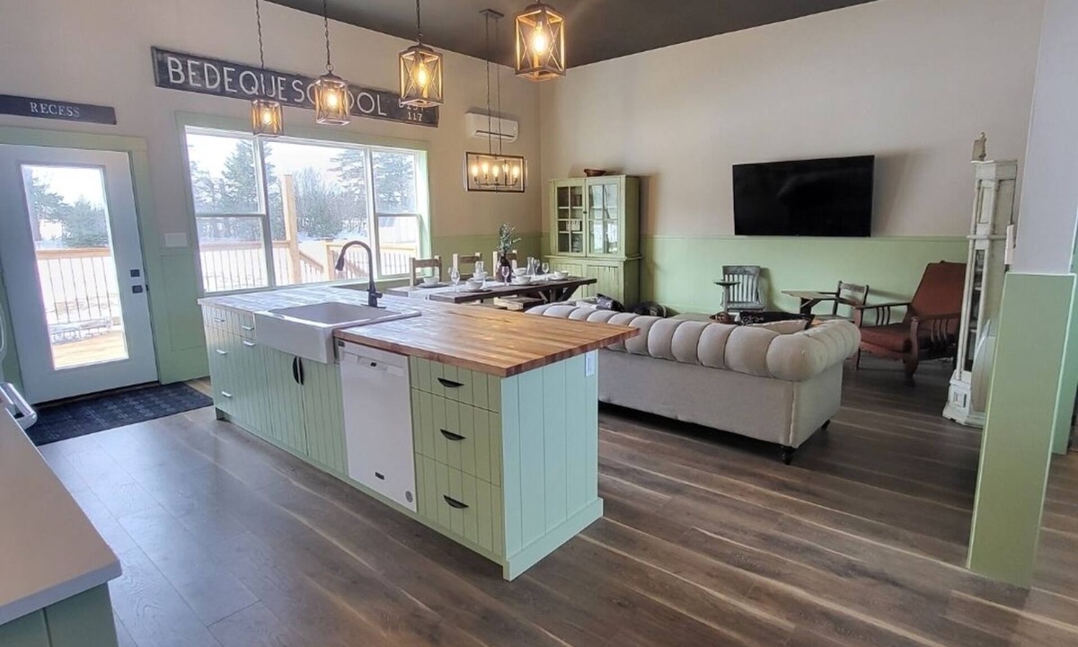 Central Bedeque House | School House Getaway