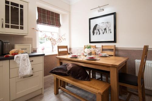 Gattonside House | School View