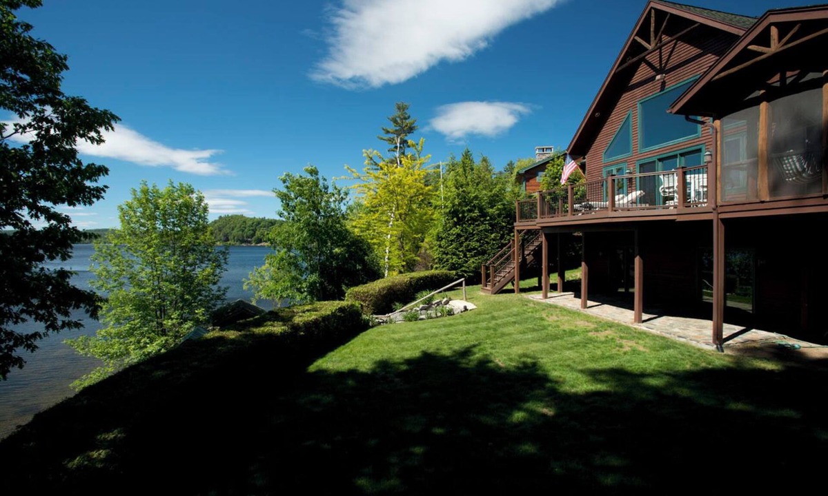 Schroon Lake House | Schroon Lake beauty! 4-bedroom lakefront vacation home.