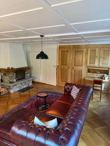 Glarus Sued Apartment | Schweizerhaus Glarus - Historisch & Stilvoll mit Garten