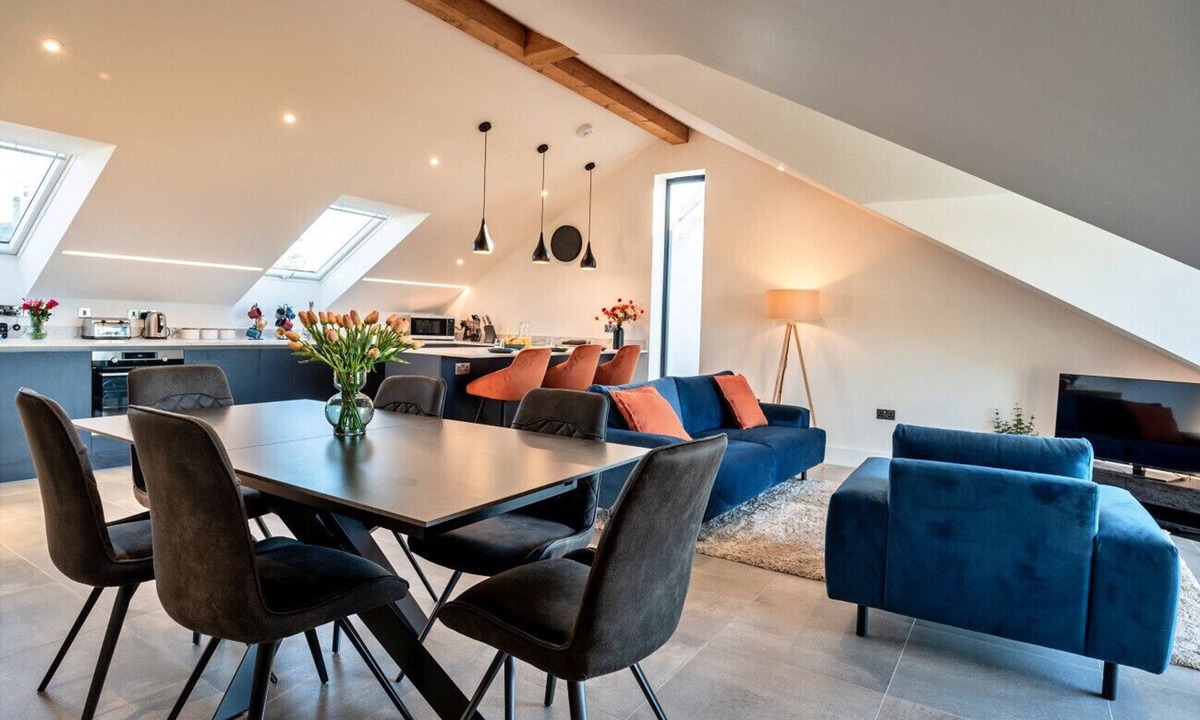 The Lizard Ski Chalet | Scilla