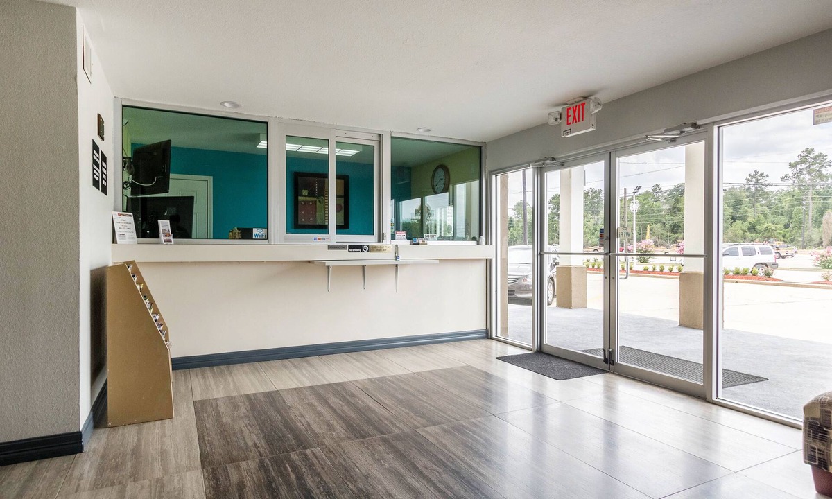 Tomball Hotel | Scottish Inn and Suites