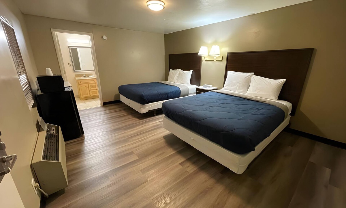 Middletown Hotel | Scottish Inns - Middletown