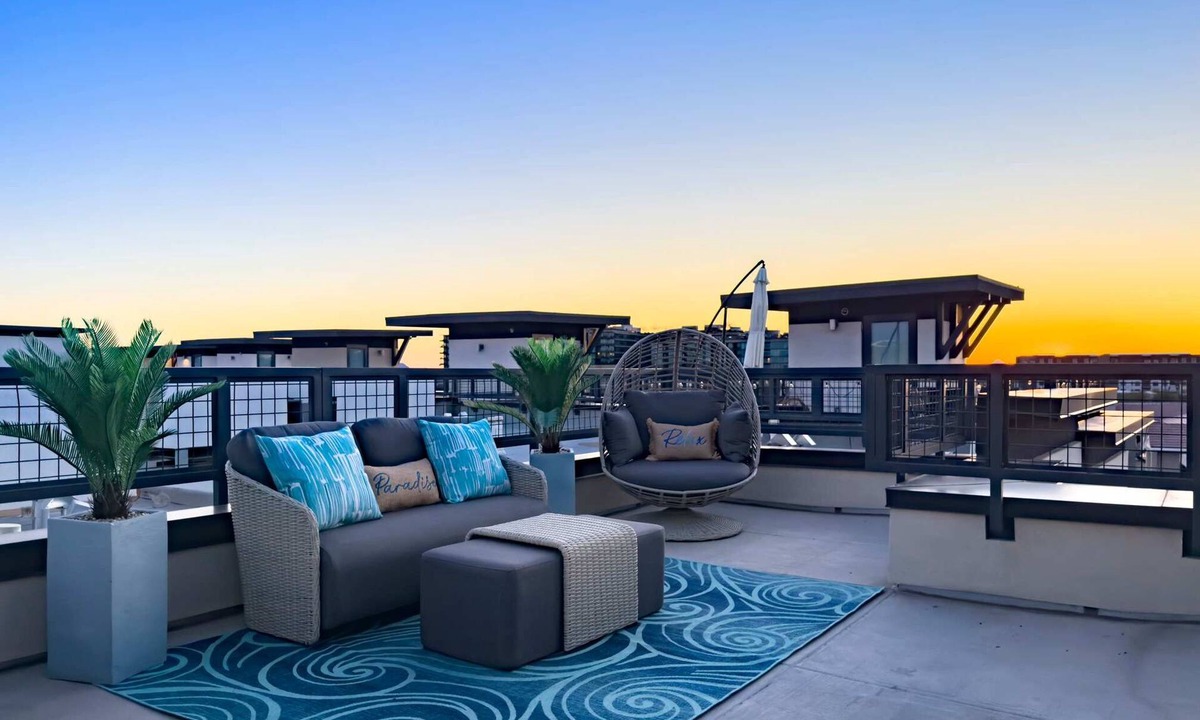 North Scottsdale Apartment | Scottsdale Quarters 1