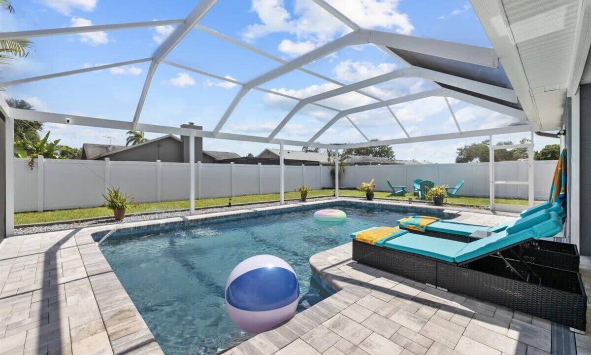 Largo House | Screened In Backyard Oasis w/Pool, TV & Fire Pit