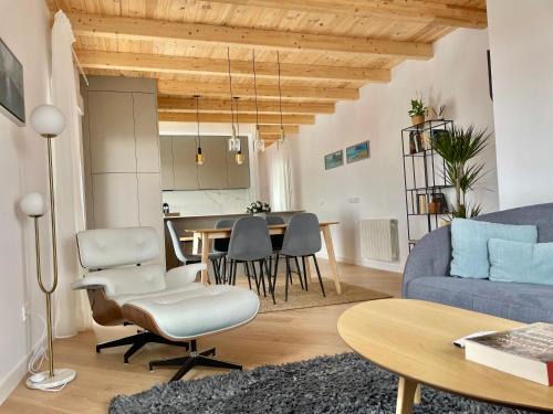 Burgos Apartment | Señorial Panorámico by apartamentoscatedralcamino