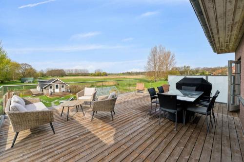 Nyborg House | Sea And Meadow Views Space And Calm