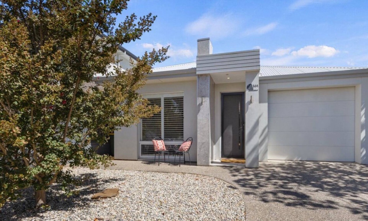 Kingston Park House | Sea Belle by Wine Coast Holidays