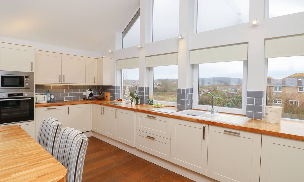 Totland Bay Cottage | Sea Breeze