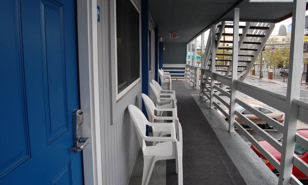 Ocean City Hotel | Sea Breeze Inn
