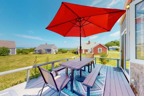 Barnstable House | Sea Coast Cottage
