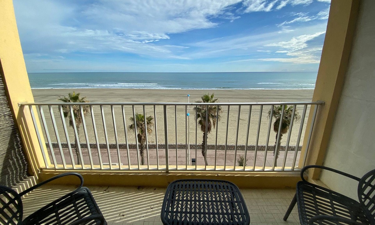 Mediterranee Apartment | Sea-facing T2 apartment in Canet-en-Roussillon