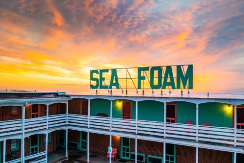 Nags Head Hotel | Sea Foam Motel