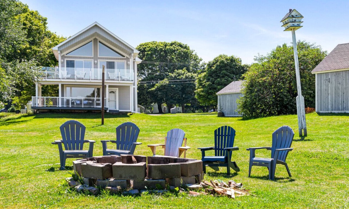 Beaubassin East House | Sea La Vie- Ocean View Vacation Home