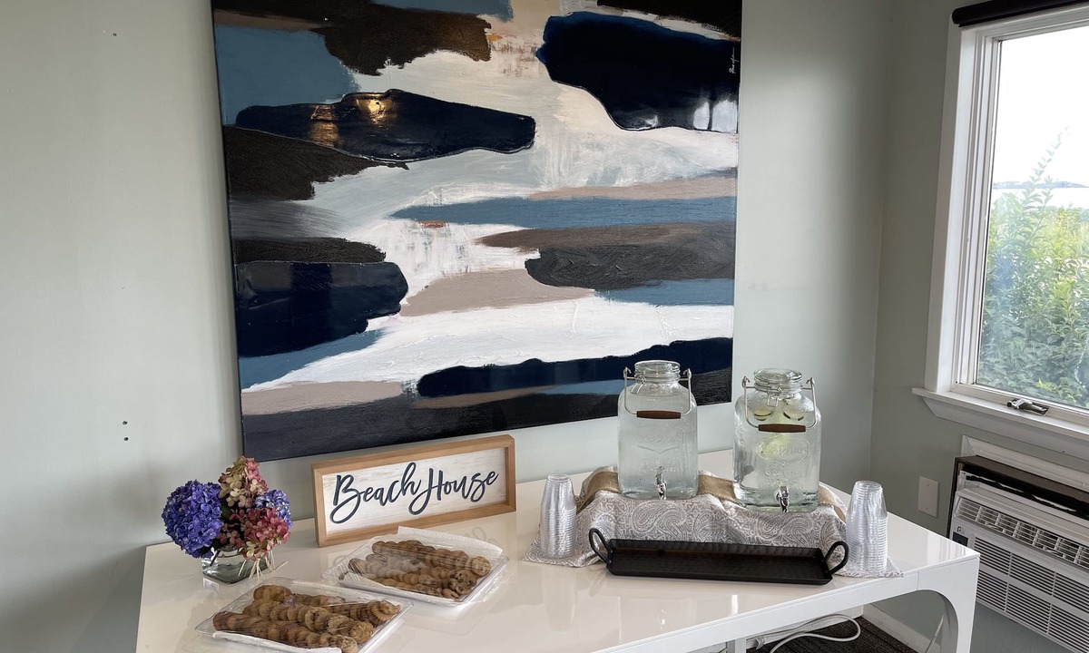 York Beach Hotel | Sea Latch Inn