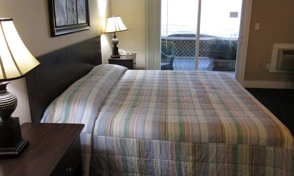 Crystal Beach Hotel | Sea Oats Motel