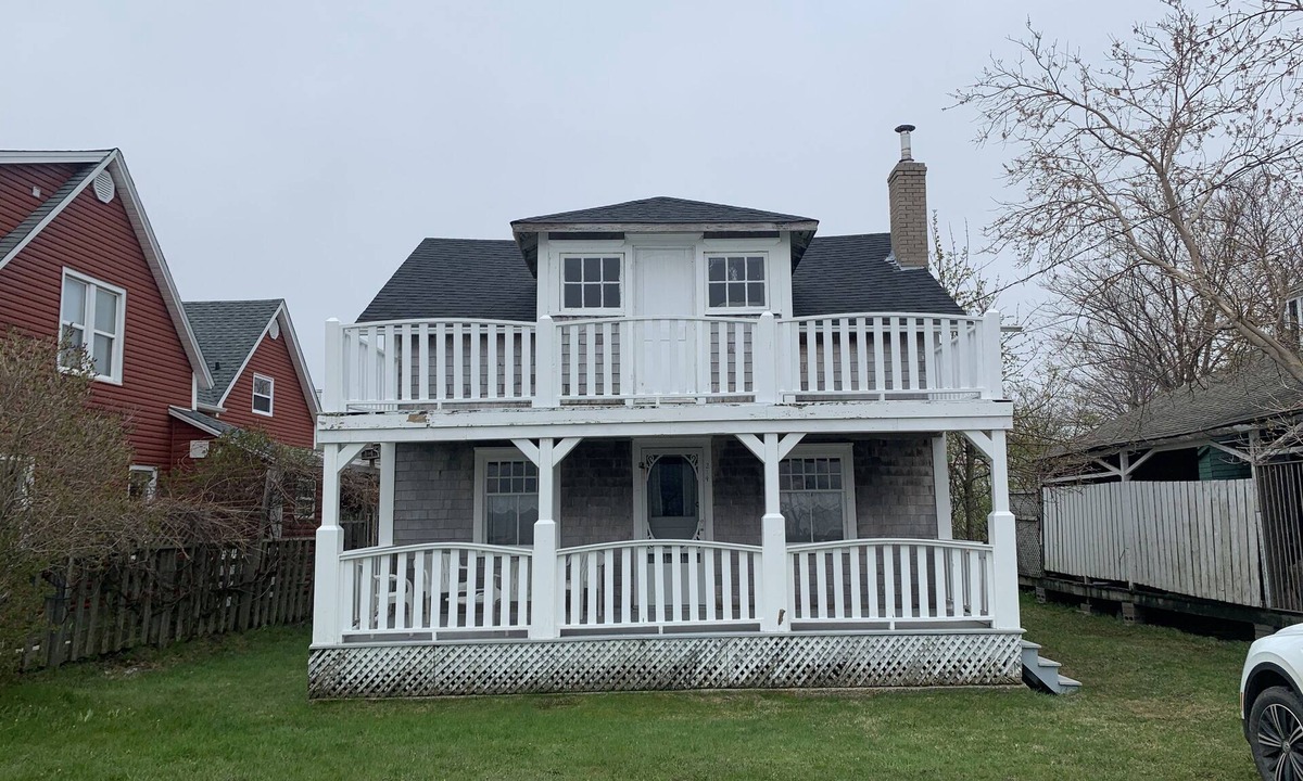 Pointe-du-Chene Ski Chalet | Sea Pointe du Chêne