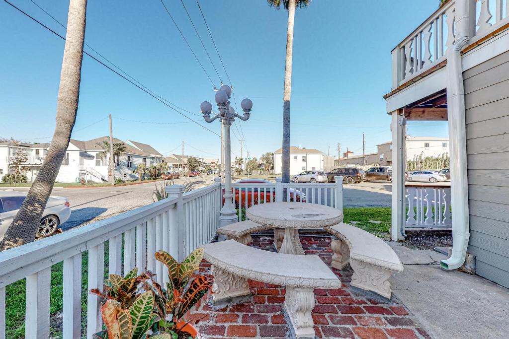 San Jacinto Apartment | Sea Retreats