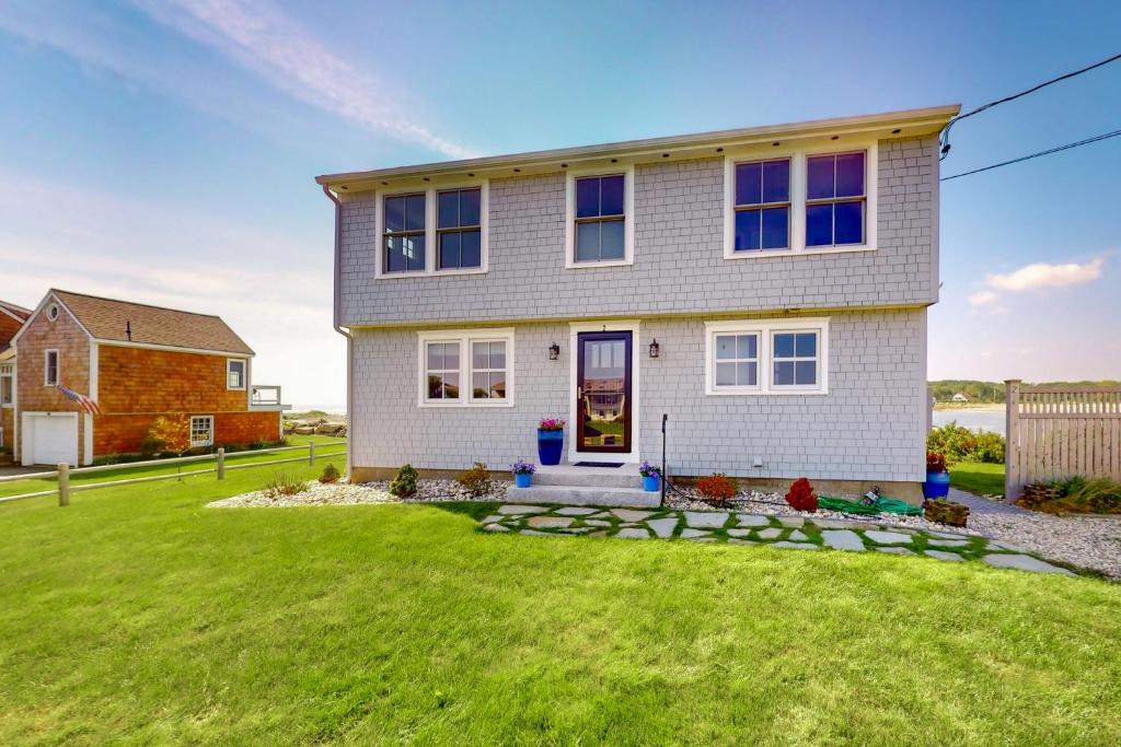 Biddeford House | Sea Spray Cove