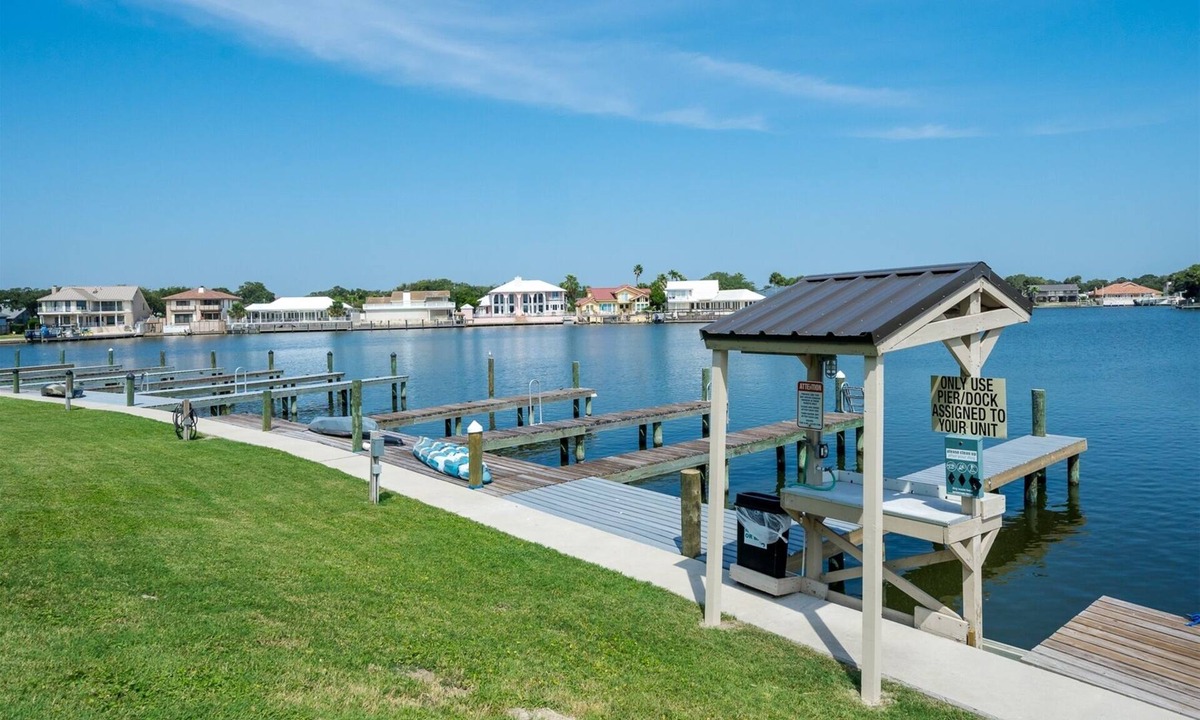 Harbor Oaks House | Sea Sun and Sand - First Floor Condo