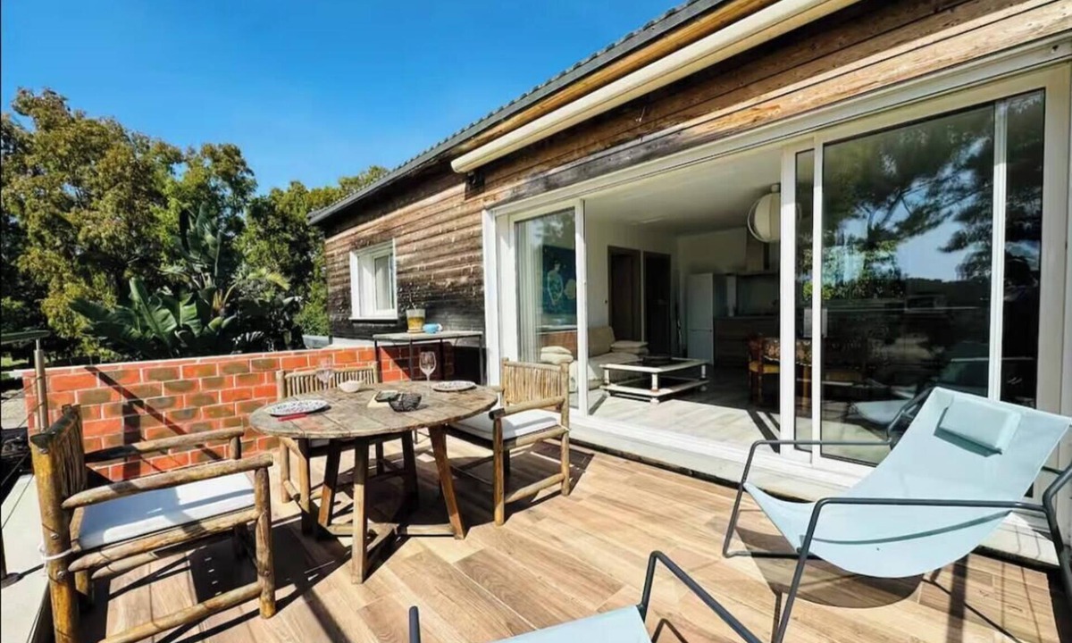 Biguglia Apartment | Sea view apartment