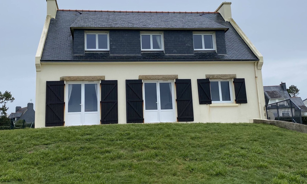 Finistere House | SEA VIEW, BEACH IN FRONT.