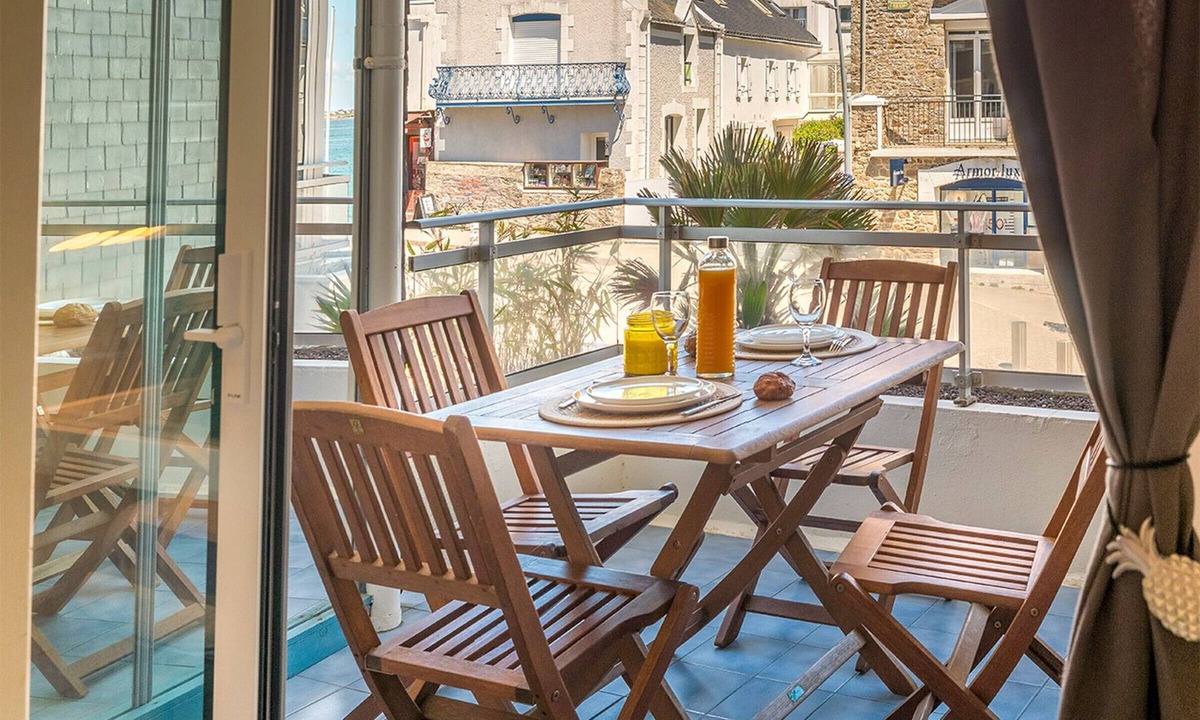 Larmor-Plage Apartment | Sea View Studio, WiFi, in Larmor-Plage, 4 Guests