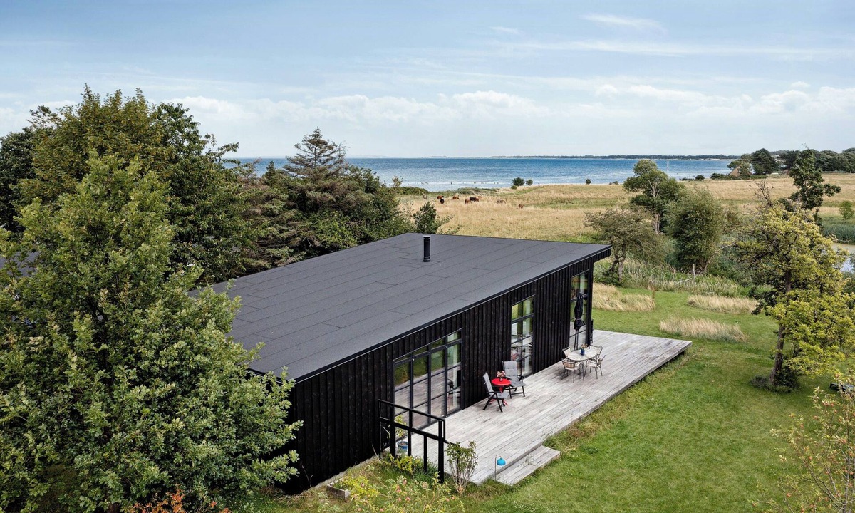 Kalundborg House | Sea view, sunrise and 200 meters to the water