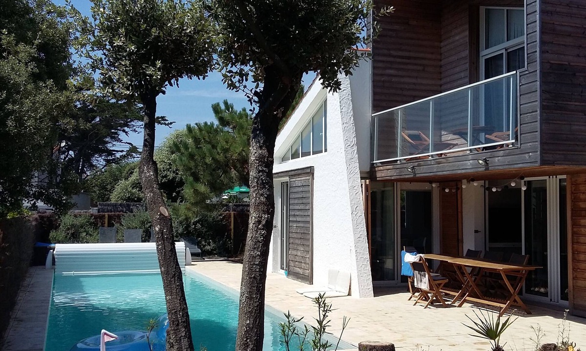 Chateau-d'Olonne Villa | Sea view villa Les Sables d'Olonne, 4 bedrooms, with private pool