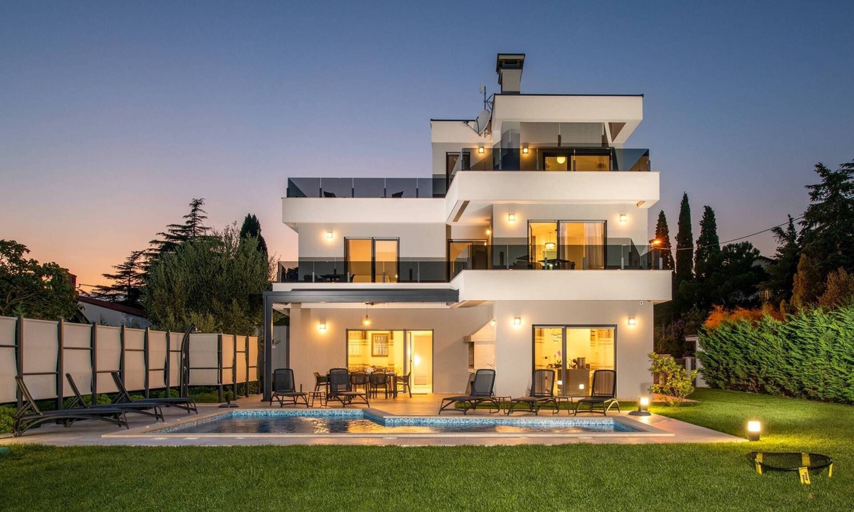 Premantura Villa | Sea view Villa near the beach with Pool and Garden (2018)