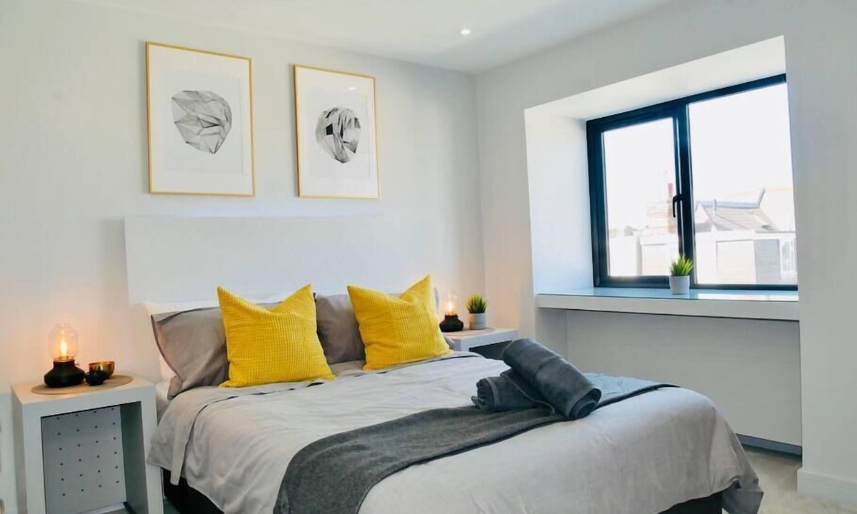 Westbourne Apartment | ❤️❤️❤️❤️❤️Sea View, Walk 2 BEACH, Parking, Netflix