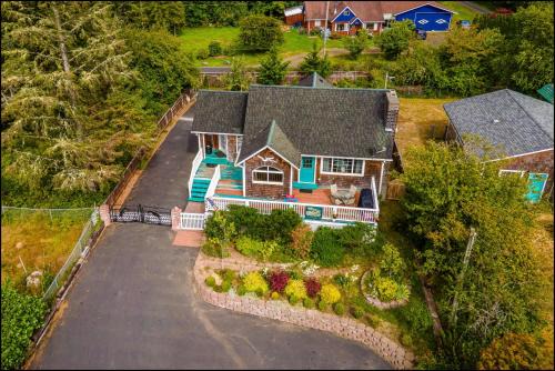 Grayland House | Seabreeze Captain Mikes Snug Harbor