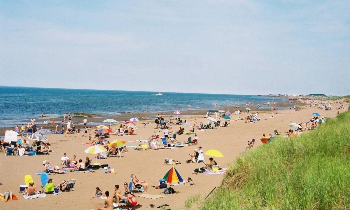 Cap-Pele Cottage | Seabreeze Chalet w/beach access