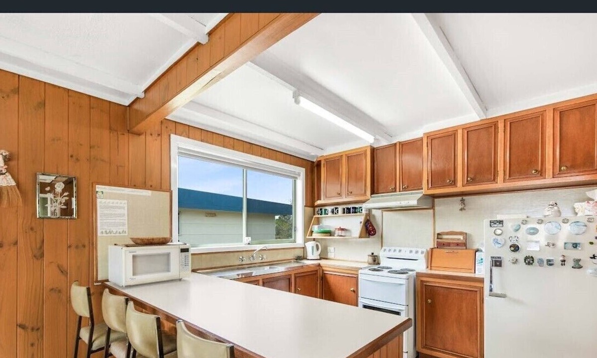 Coronet Bay House | SeaBreeze - Sleeps 10