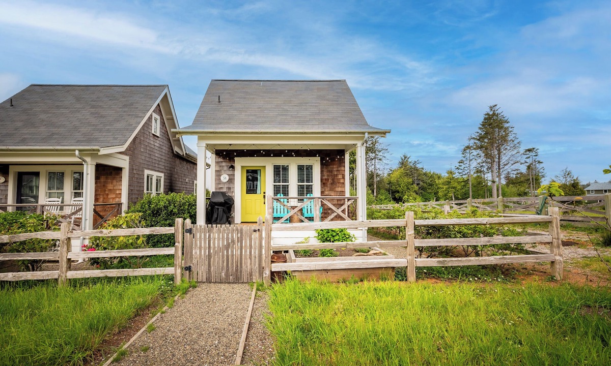 Seabrook House | Seabrook's Morningside: Dog Friendly!