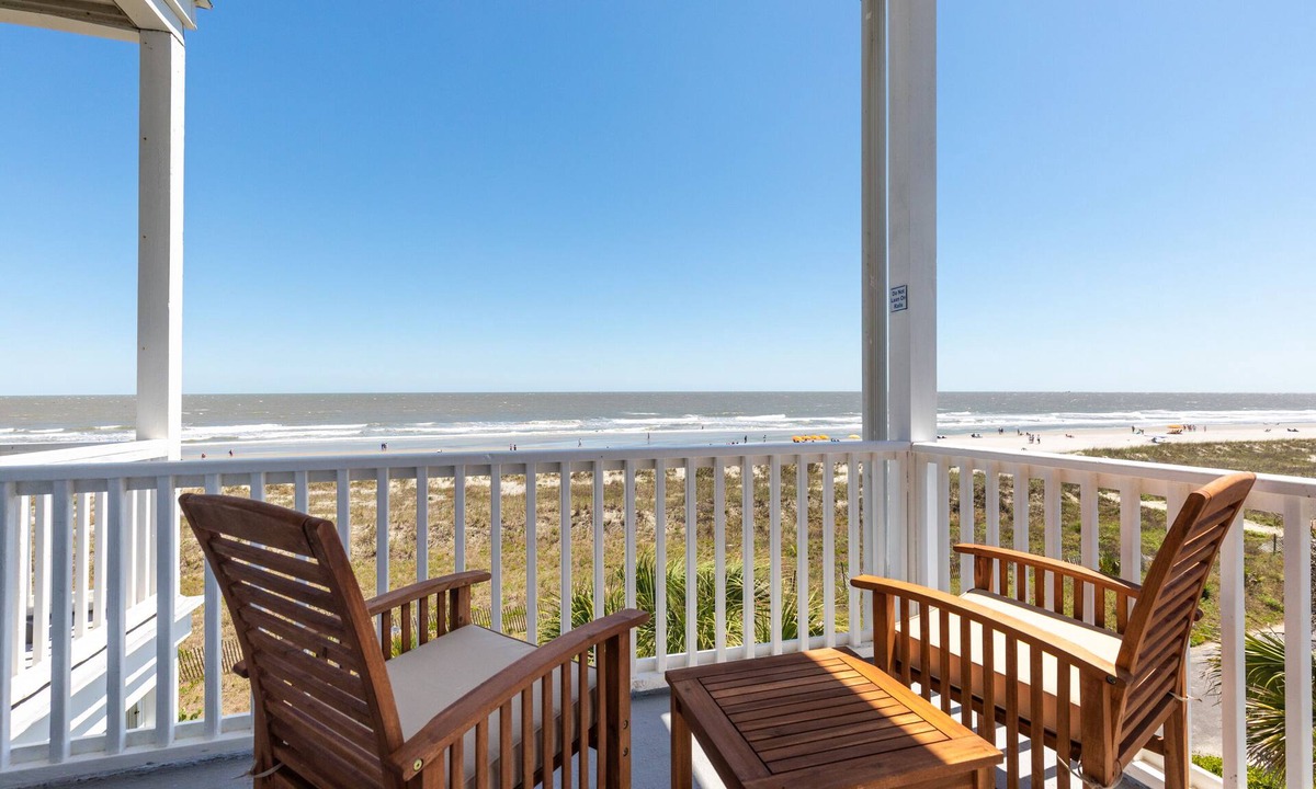 Folly Beach Condo | Seacoast Villa 6 - Unobstructed Ocean View - Elevator