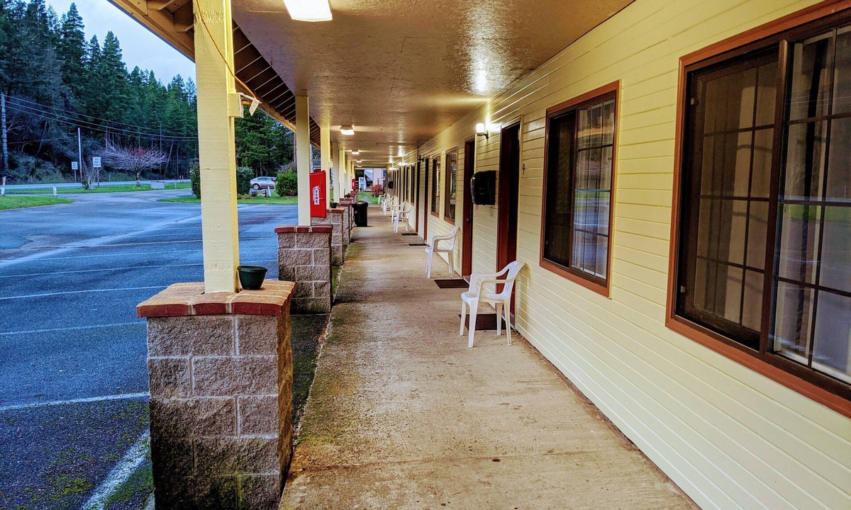 Lakeside Hotel | Seadrift Motel & RV Park